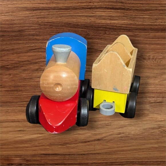 Melissa & Doug Wood Wooden Farm Train Chunky Set 3 cars 1 ENGINE set of 4 #4545 - Picture 6 of 14